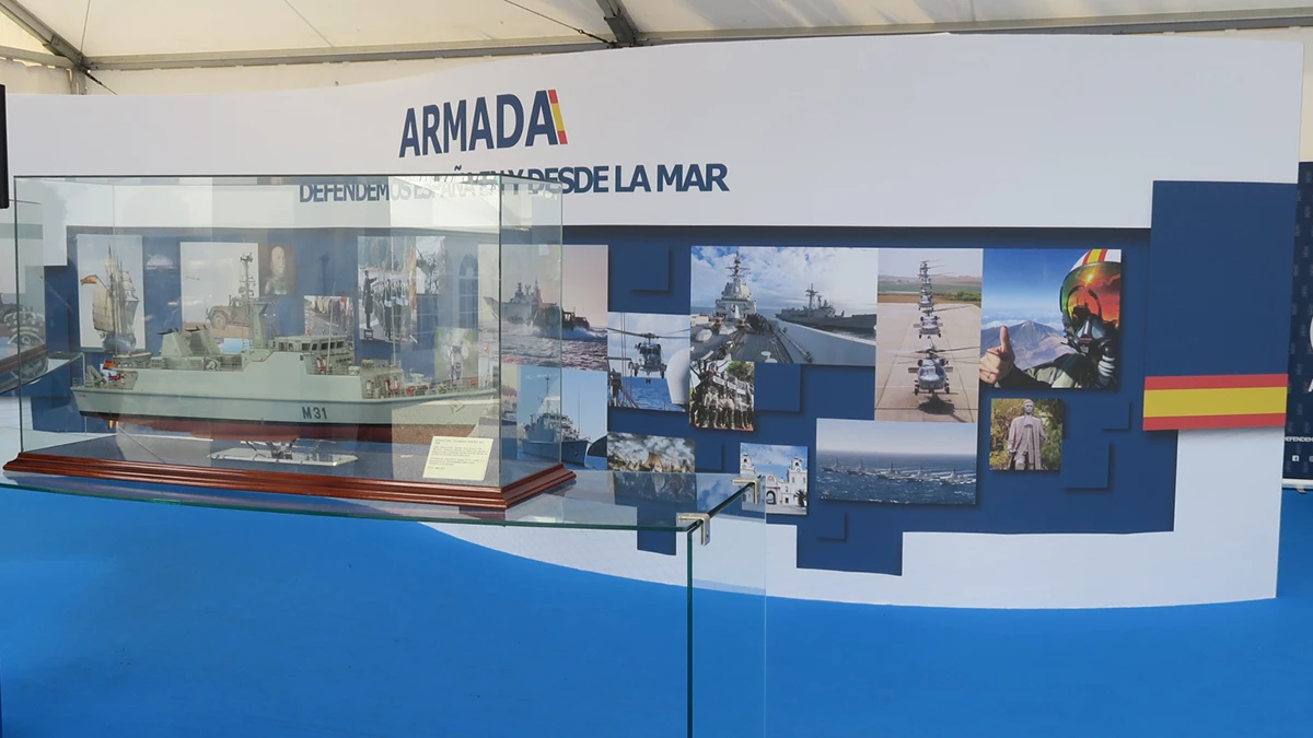 En Barcelona pudimos ver y visitar durante el Saln por primera vez la fragata Blas de Lezo F-103. Foto: Antonio Ros Pau